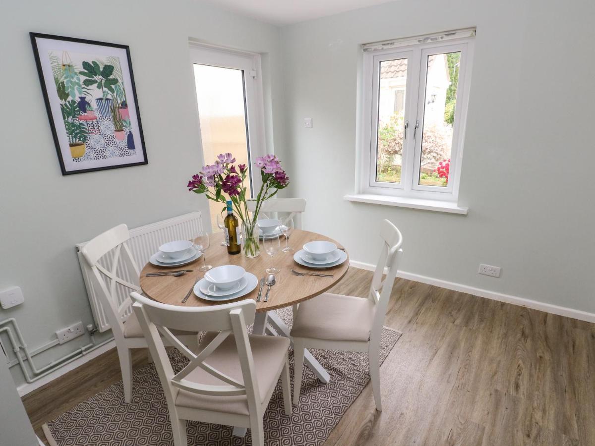 Mews Cottage Carmarthen Exterior foto